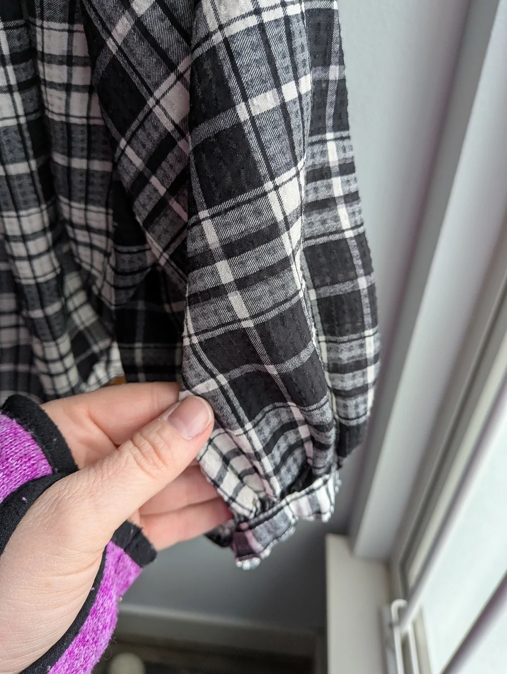 Madewell Shirred Crewneck Button-Up Top in Plaid  XS - Style NY3
